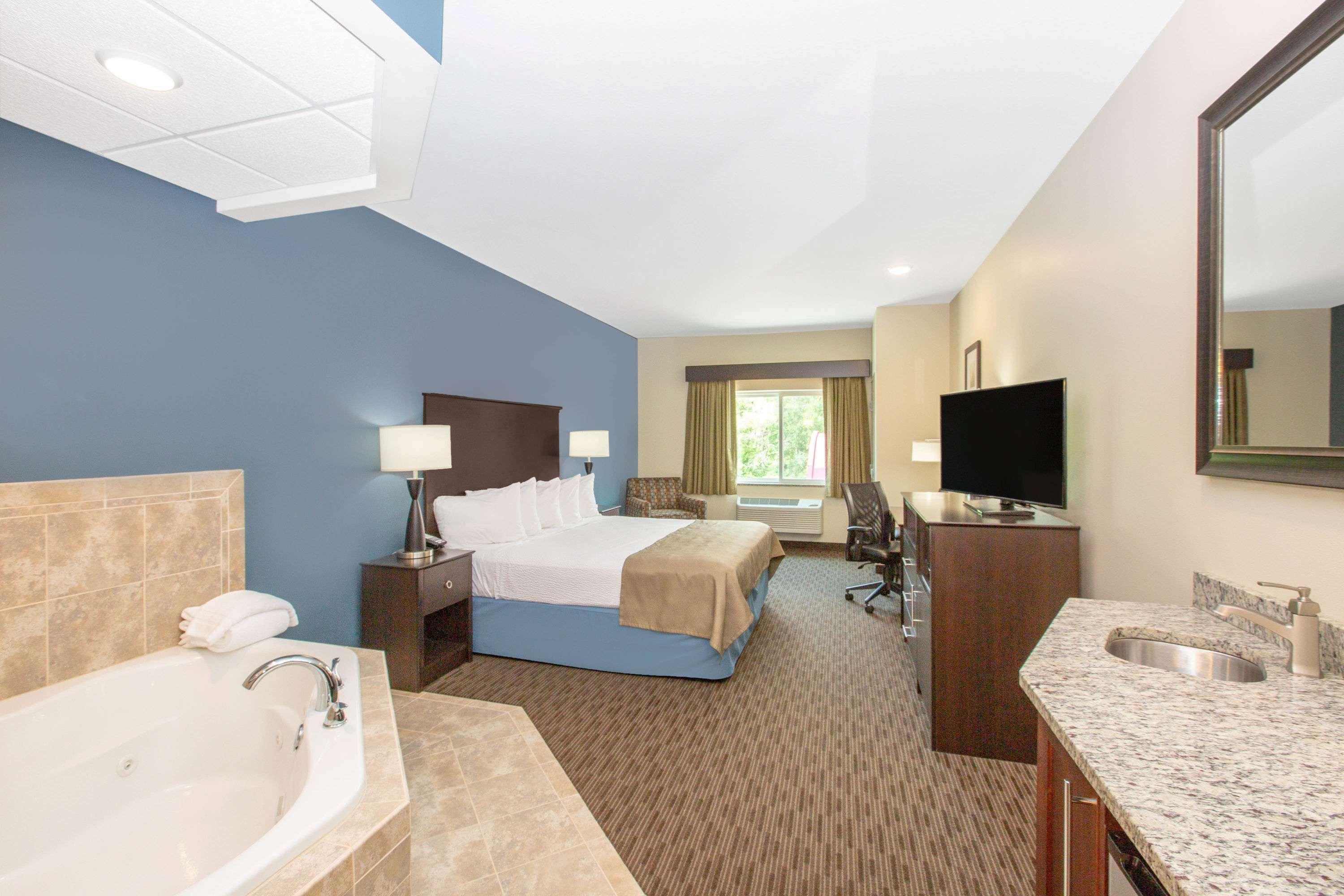 Americinn By Wyndham Humboldt Esterno foto