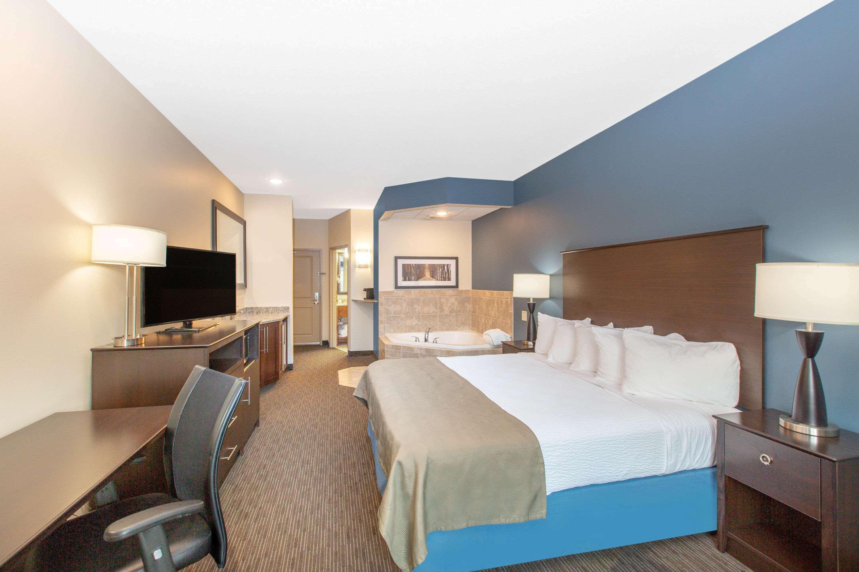 Americinn By Wyndham Humboldt Esterno foto